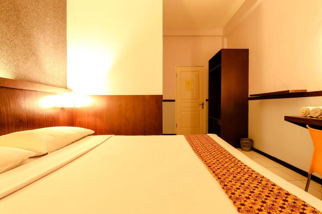 Hotel Jawa Surabaya Exterior photo